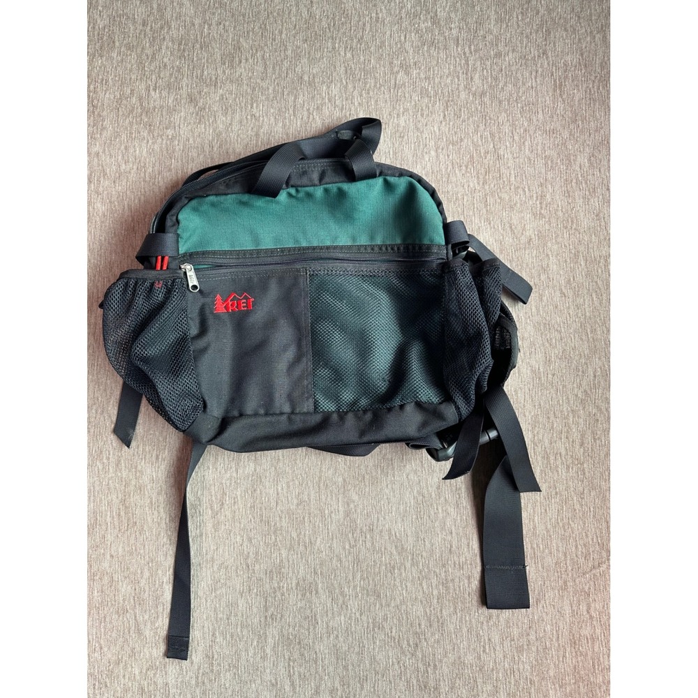 REI VTG Lumbar Hip/Waist Pack Hiking Bag Green Black Mesh Pockets Adjustable